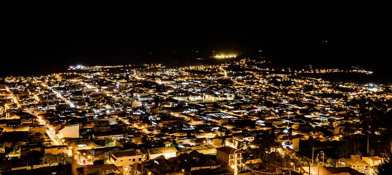 La Casa De Los Balcones Chachapoyas Ngoại thất bức ảnh